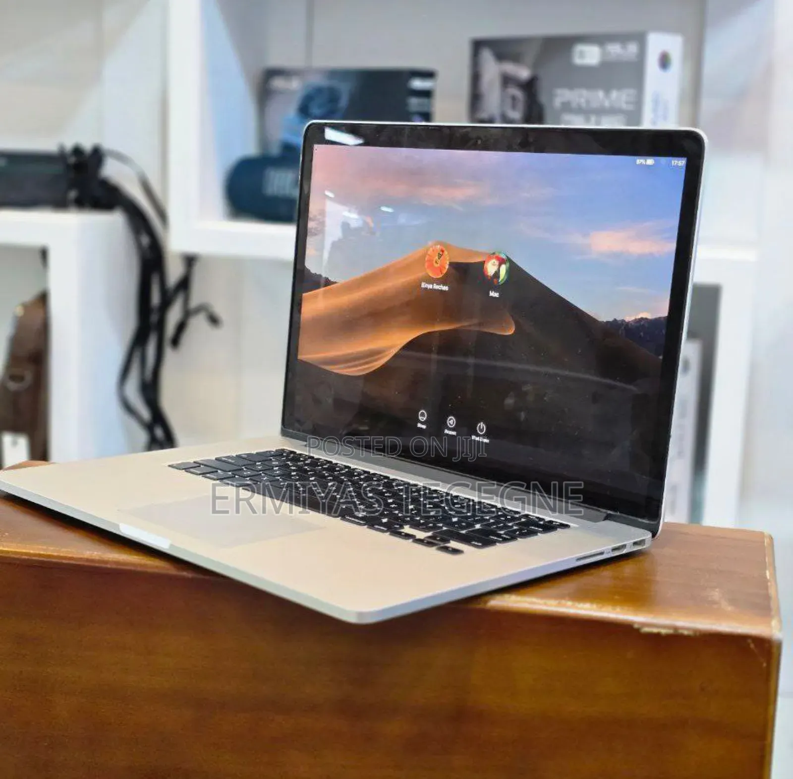 New Laptop Apple MacBook Pro M1 16GB Intel Core I7 SSD 512GB