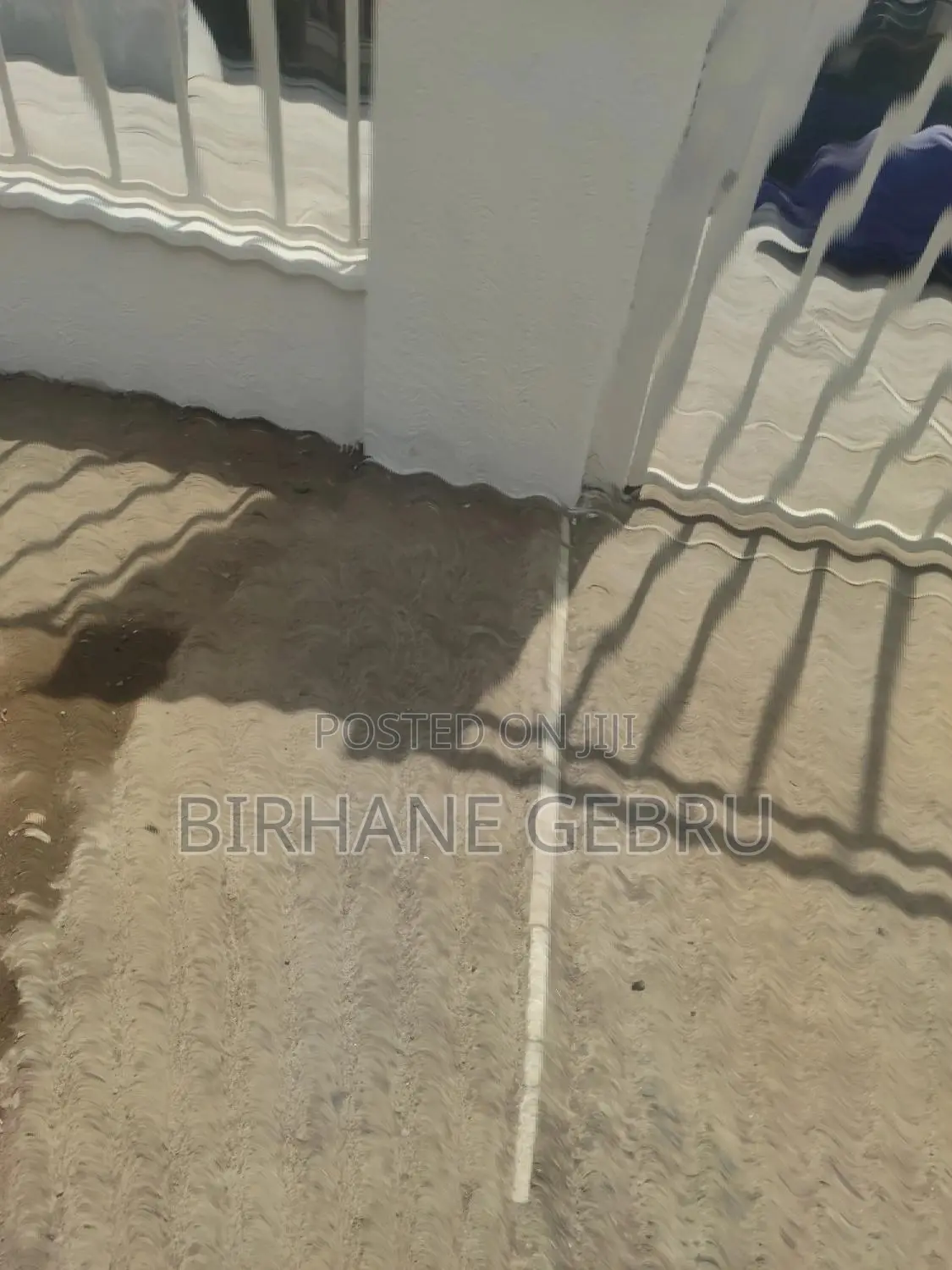 Space Rent for Car Show Room