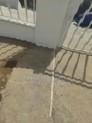 Space Rent for Car Show Room