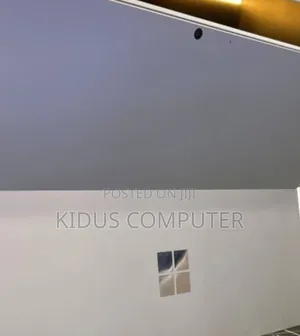 New Laptop Microsoft Surface 16GB Intel Core I7 SSD 256GB