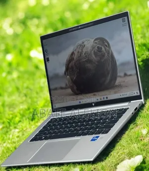 New Laptop HP EliteBook 830 G9 16GB Intel Core I5 SSD 512GB