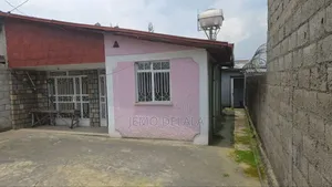 Furnished 5bdrm House in መኖርያ ቤት, Bole for sale