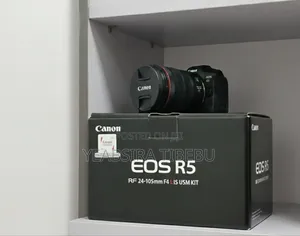 Photo - Canon Eos R5 Kit With Rf 24-105mm F/4l Is Usm .