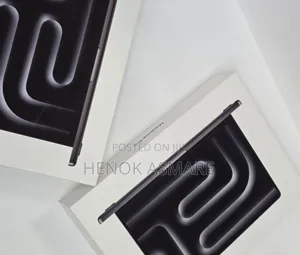 New Laptop Apple MacBook Pro 16GB Apple M4 SSD 1T