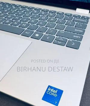 New Laptop HP 16GB Intel Core Ultra 7 SSD 512GB