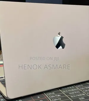 New Laptop Apple MacBook Air 16GB Apple M1 SSD 256GB