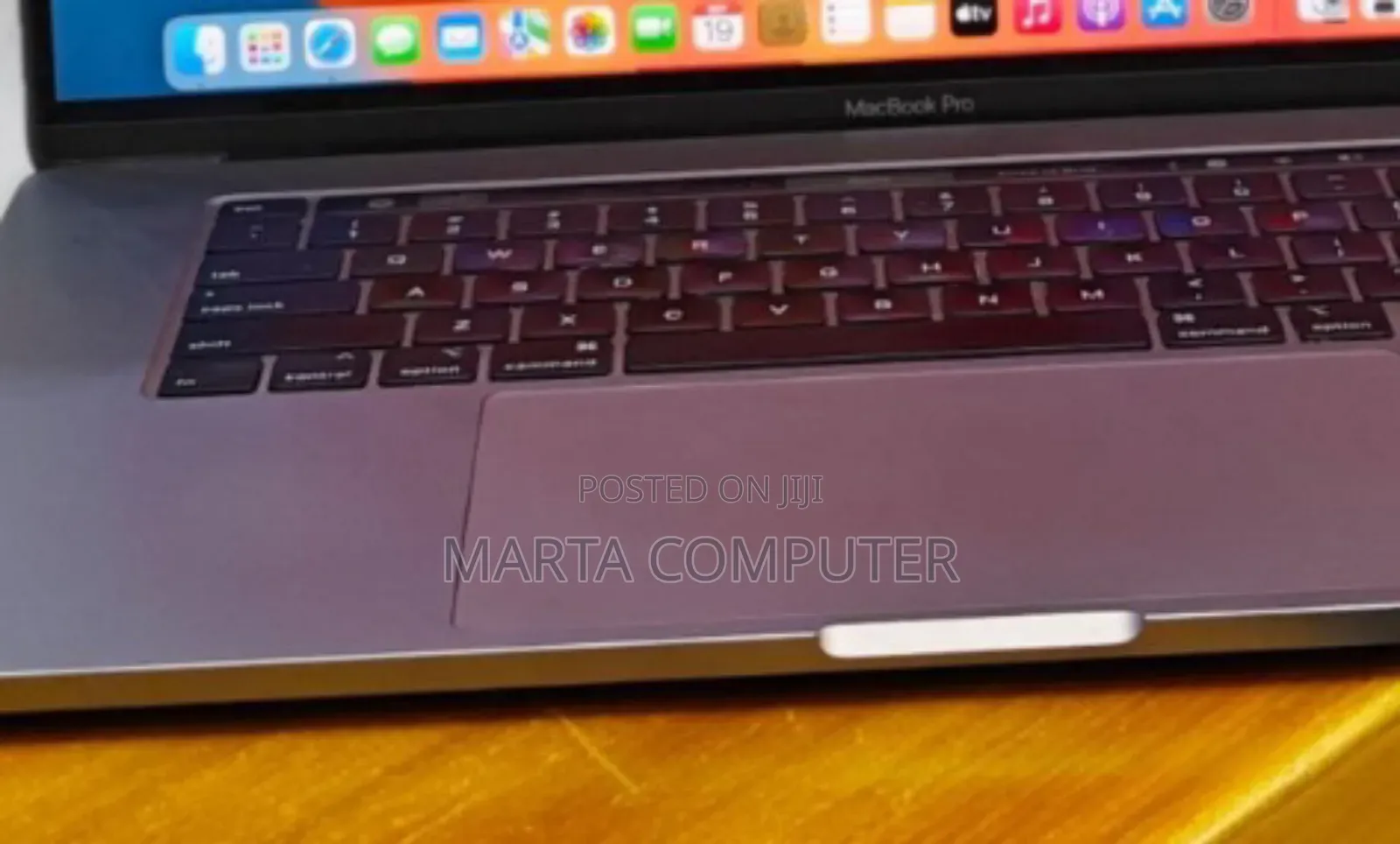 New Laptop Apple MacBook Pro 2019 16GB Intel Core I7 SSD 512GB