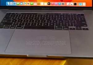 New Laptop Apple MacBook Pro 2019 16GB Intel Core I7 SSD 512GB