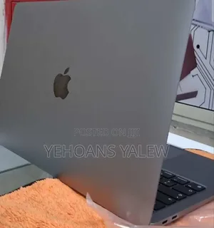 New Laptop Apple MacBook Air 2020 M1 8GB Apple M1 SSD 256GB