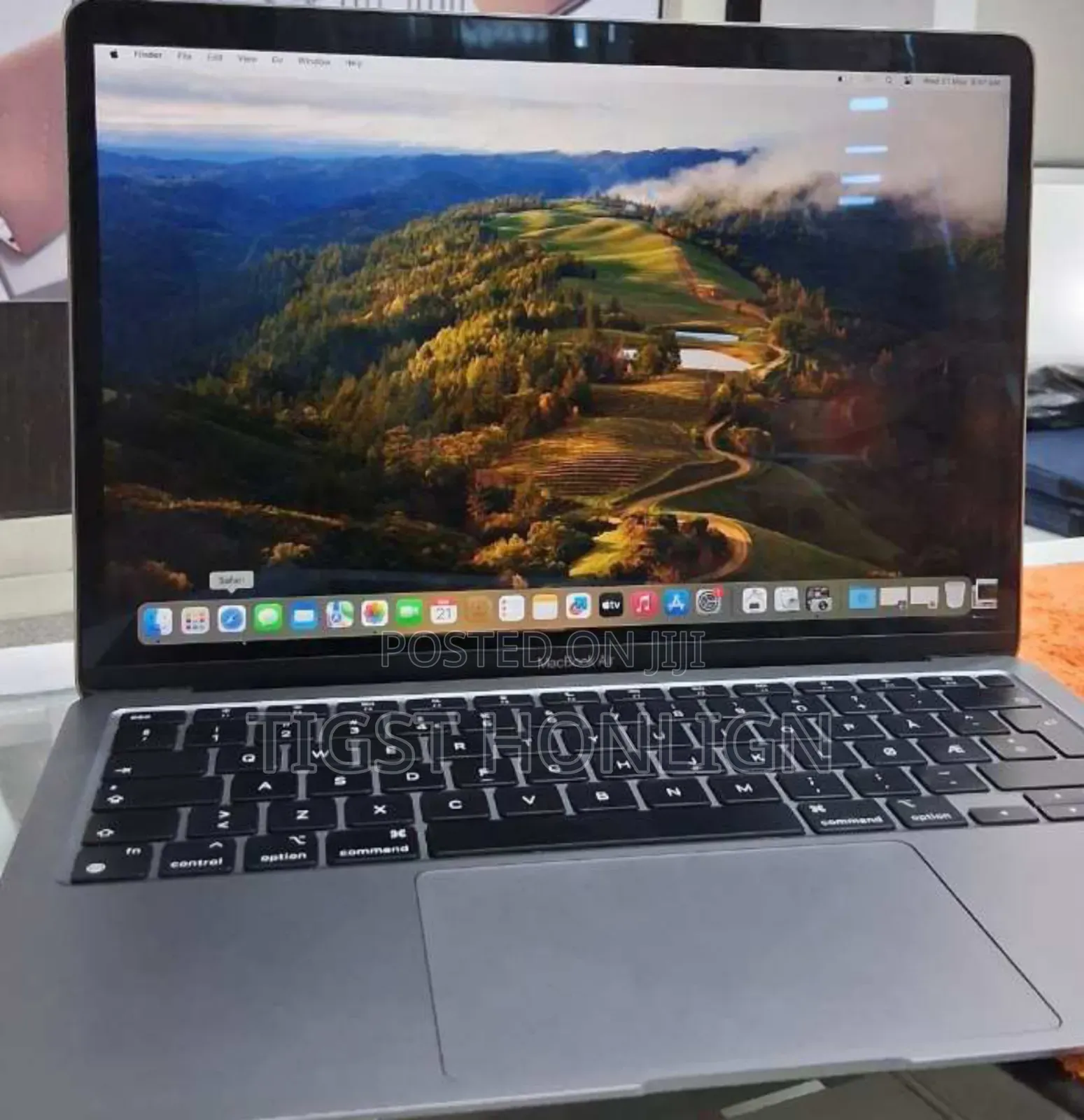 New Laptop Apple MacBook Air 8GB Apple M1 SSD 256GB