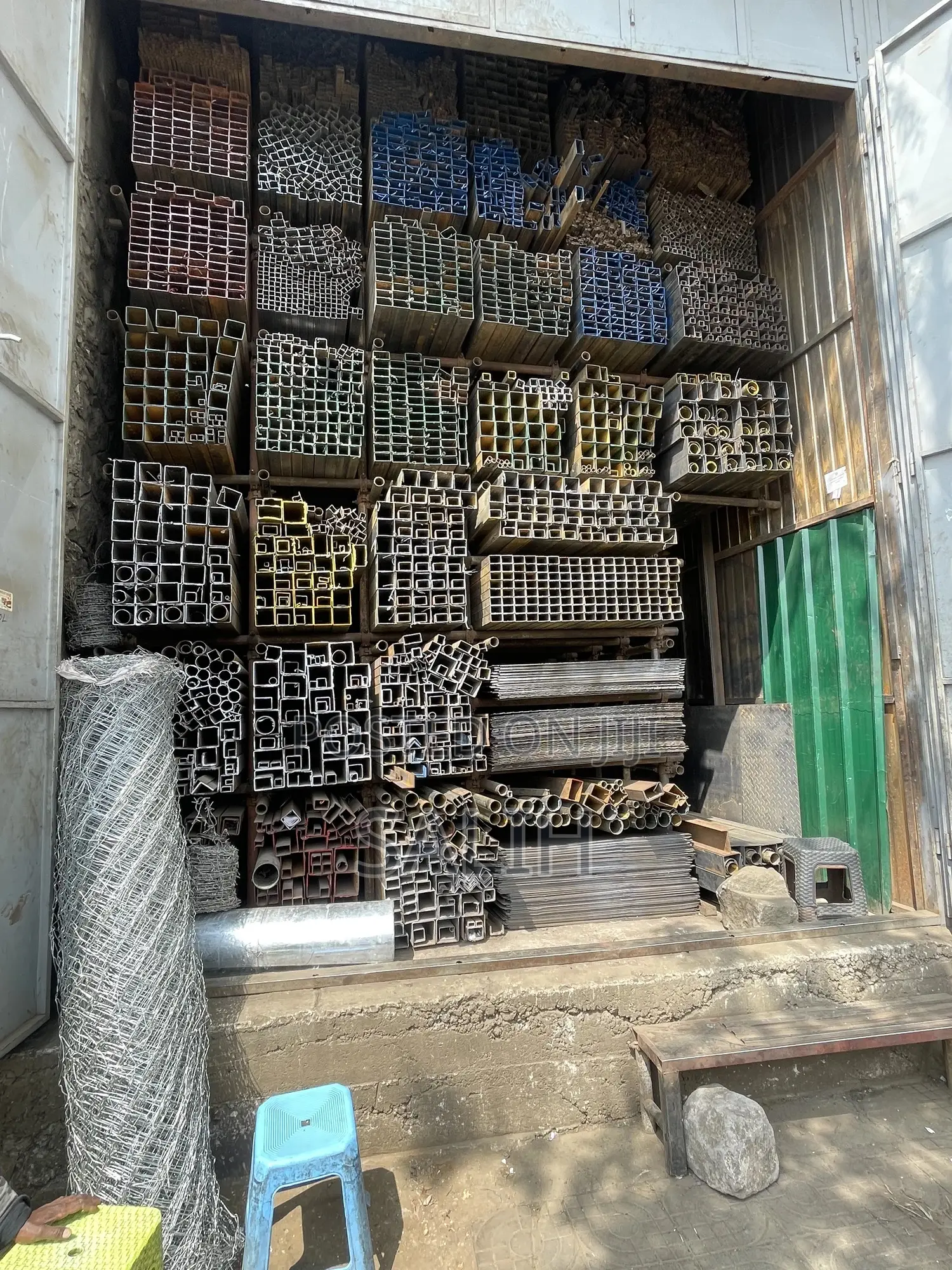 RHS ( ትቦላሬ) CHS (ክብ ብረት) Angle , Sheet Metal