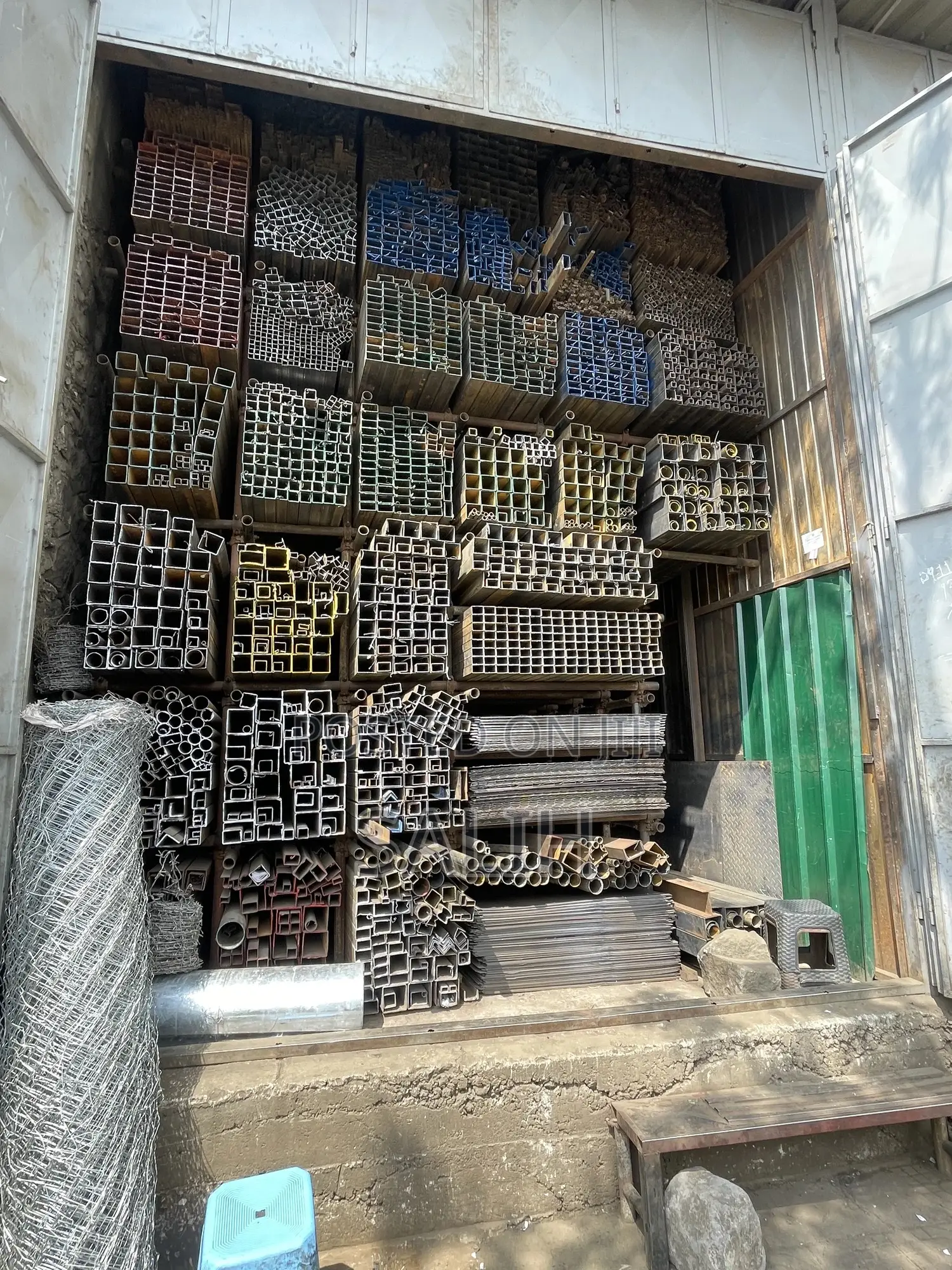 RHS ( ትቦላሬ) CHS (ክብ ብረት) Angle , Sheet Metal