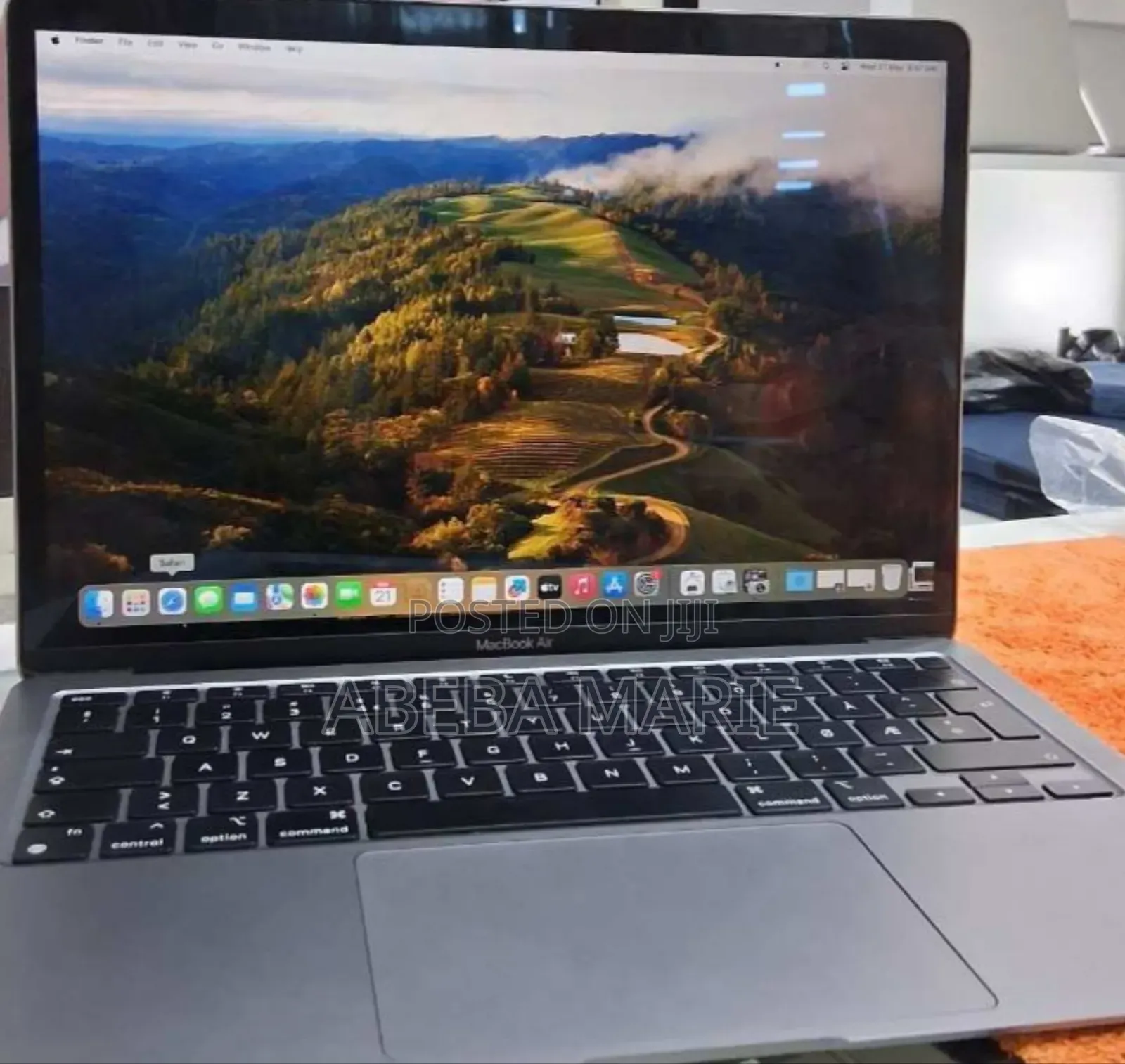 New Laptop Apple MacBook Air 2020 M1 8GB Apple M1 SSD 256GB