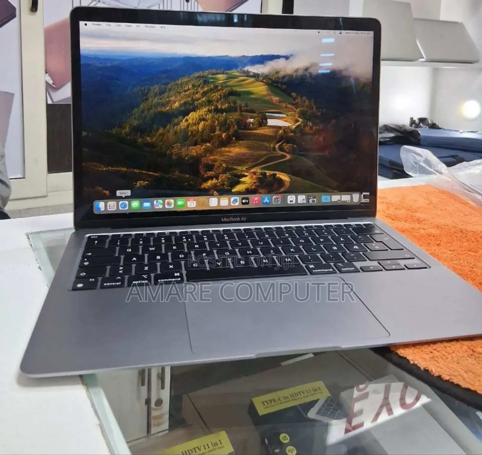 New Laptop Apple MacBook Air 2020 M1 8GB Apple M1 SSD 256GB