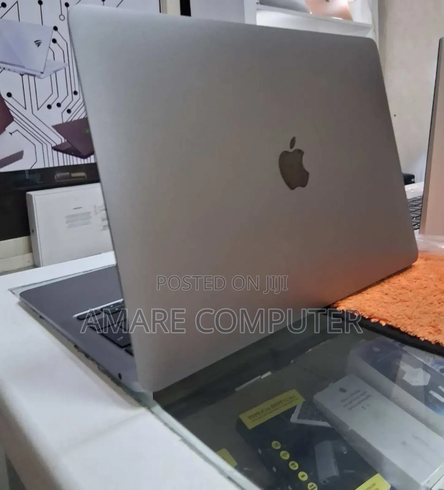 New Laptop Apple MacBook Air 2020 M1 8GB Apple M1 SSD 256GB