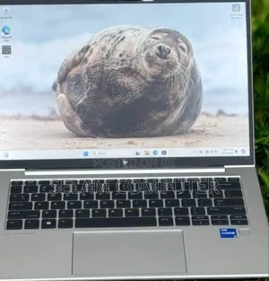 New Laptop HP EliteBook 830 G9 16GB Intel Core I5 SSD 512GB