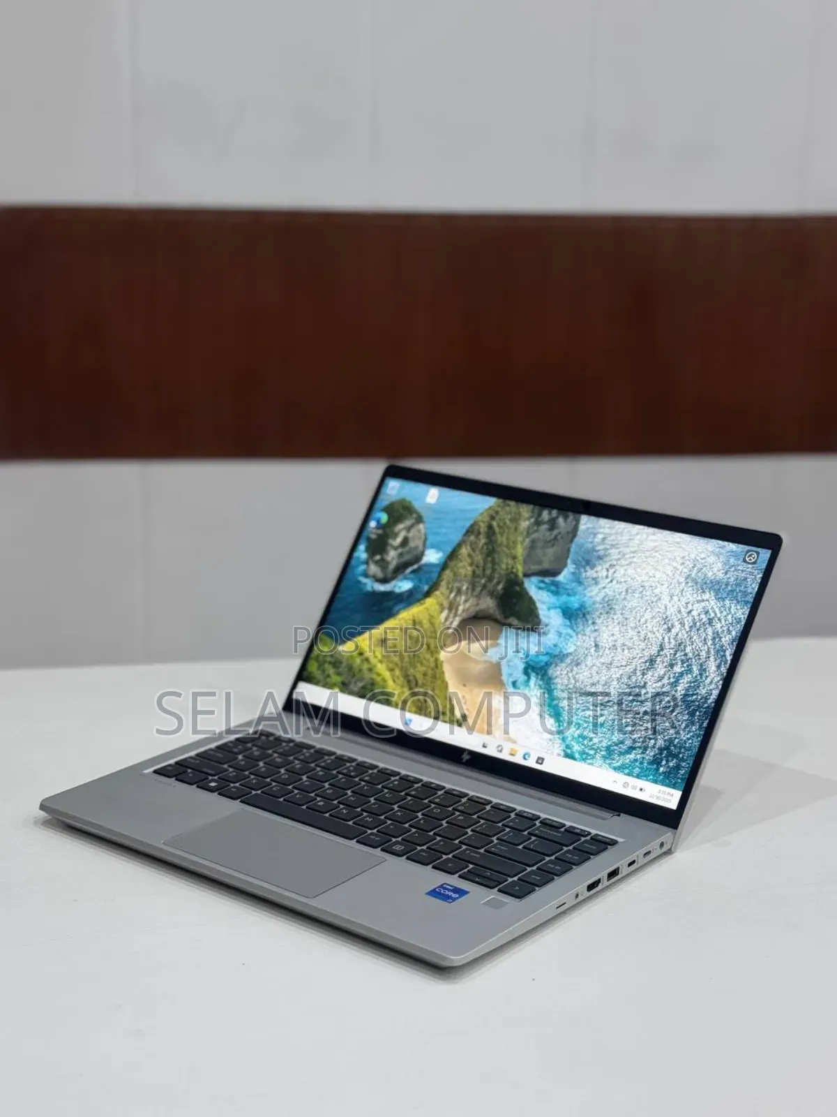 New Laptop HP EliteBook 640 G10 16GB Intel Core I7 SSD 512GB