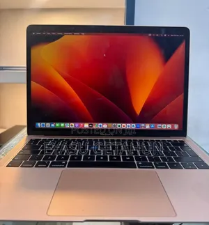 New Laptop Apple MacBook Pro 2019 8GB Intel Core I5 SSD 256GB