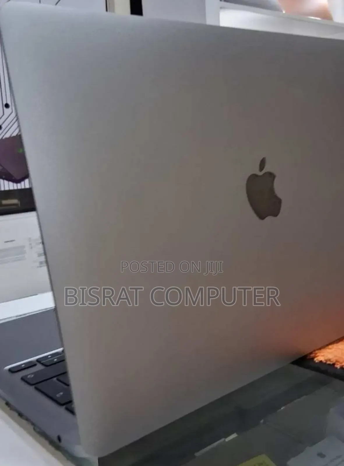 New Laptop Apple MacBook Air 2020 M1 8GB Apple M1 SSD 256GB
