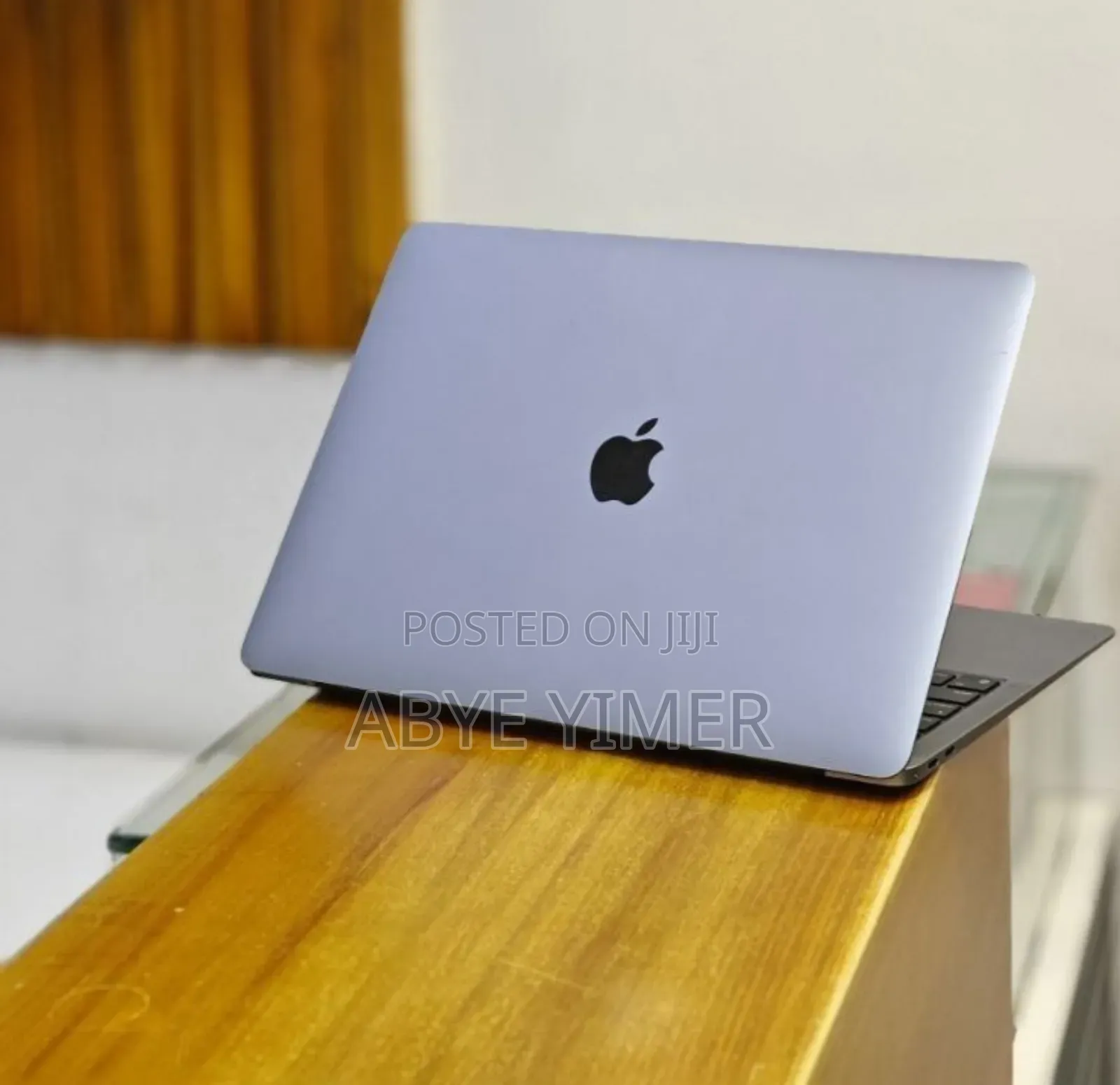 New Laptop Apple MacBook Air 2020 M1 8GB Apple M1 SSD 256GB