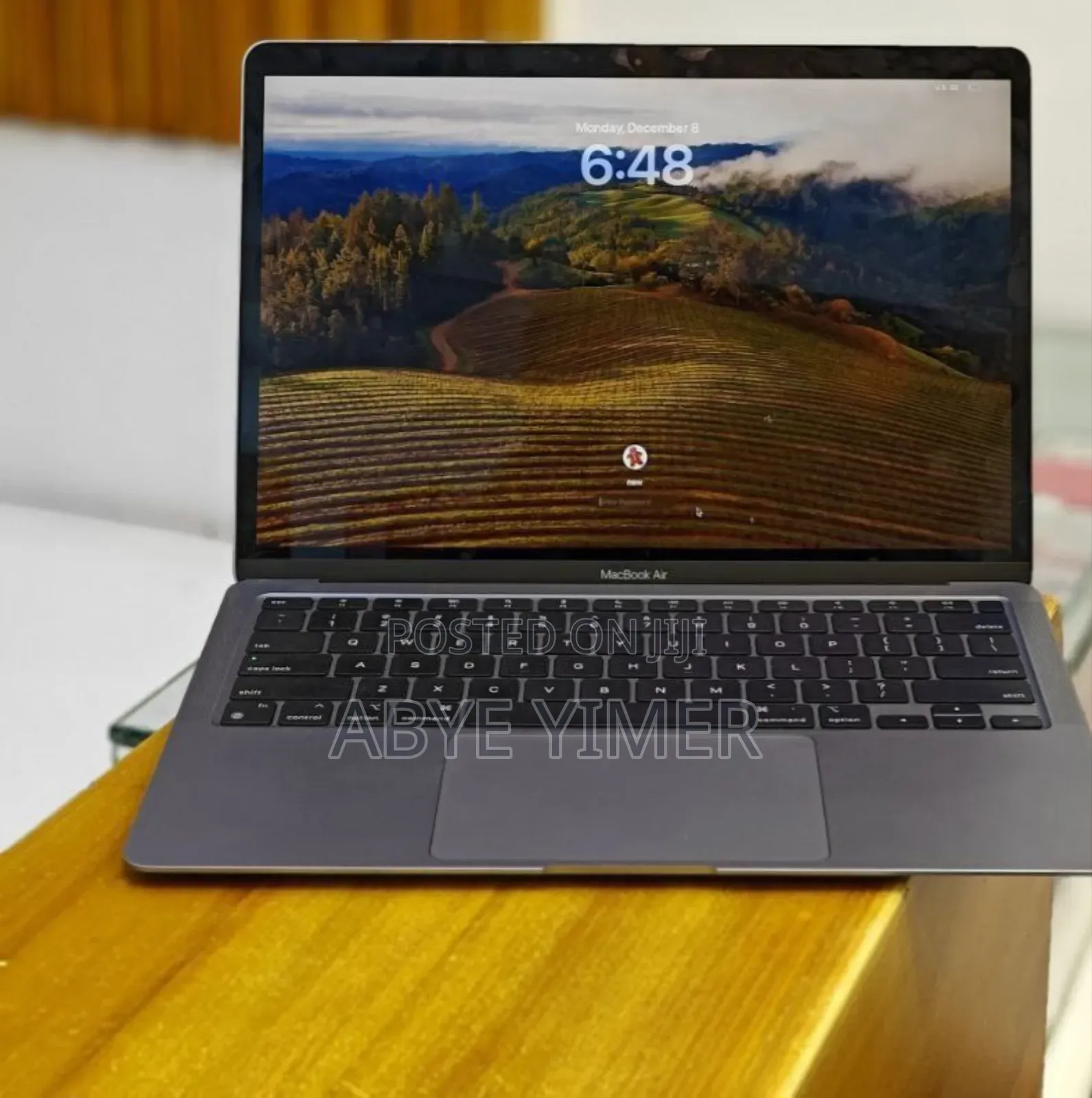 New Laptop Apple MacBook Air 2020 M1 8GB Apple M1 SSD 256GB