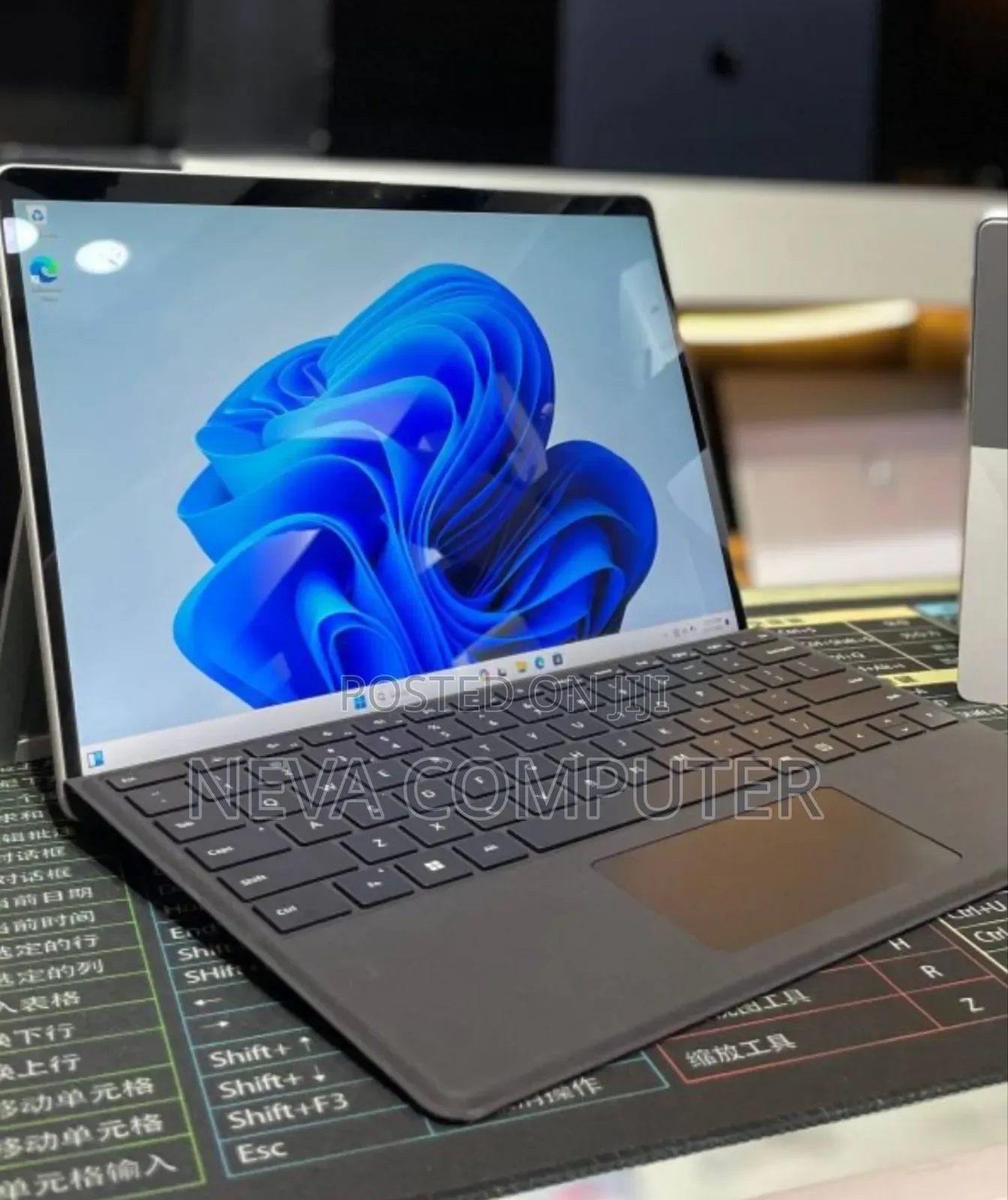 New Laptop Microsoft Surface 16GB Intel Core I7 SSD 256GB