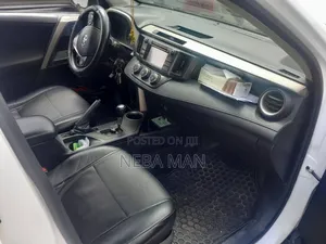 Toyota RAV4 2015 White