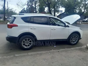 Toyota RAV4 2015 White