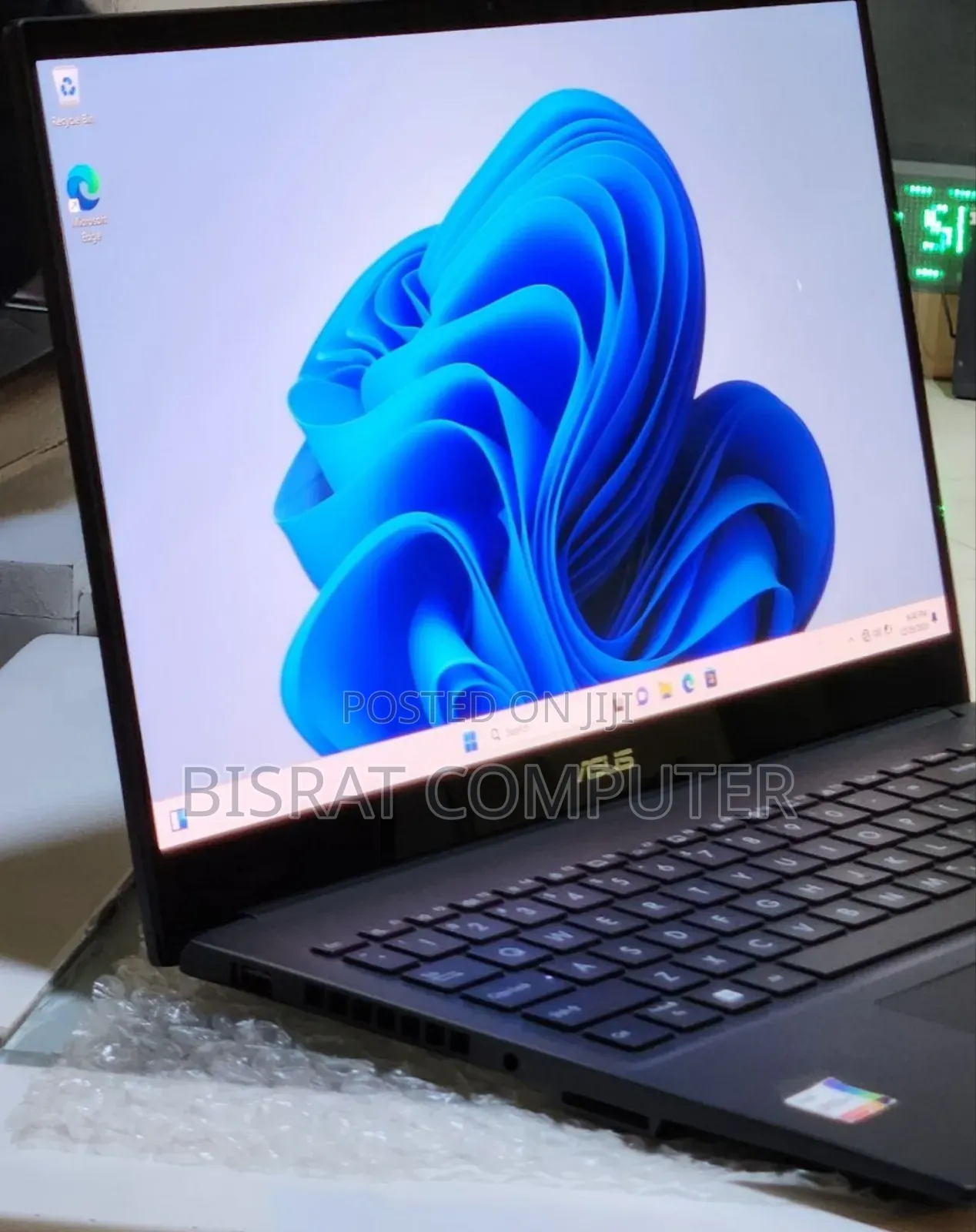 New Laptop Asus VivoBook 15 X505BA 16GB Intel Core I9 SSD 1T