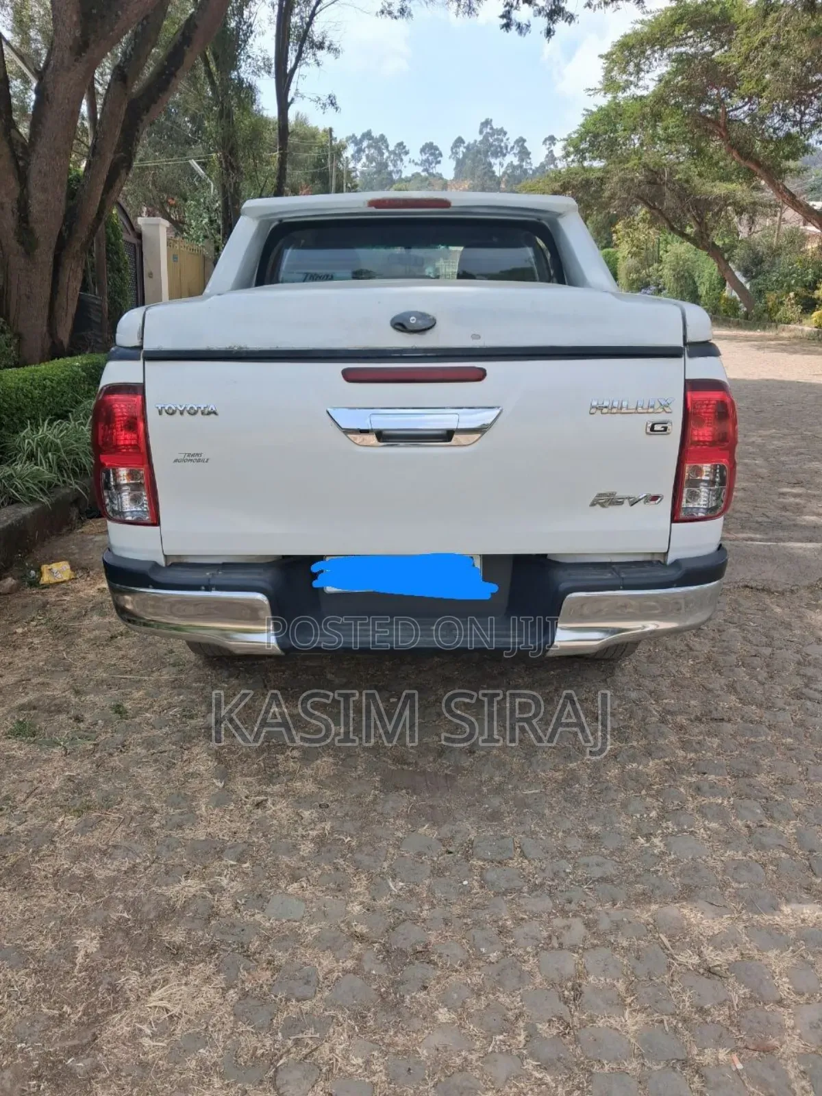 Toyota Hilux Revo Double Cab Deisel 2.4 AWD 2017 White