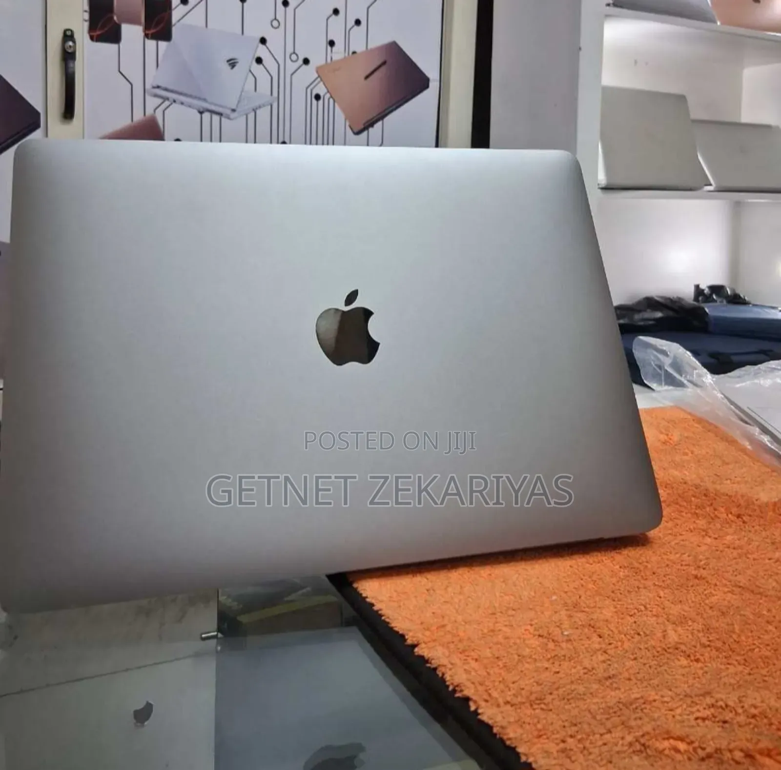 New Laptop Apple MacBook Air 2020 M1 8GB Intel Core I5 SSD 256GB