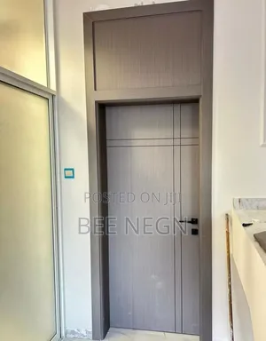 Crown High Quality Door