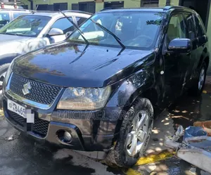 Suzuki Grand Vitara 2011 Black