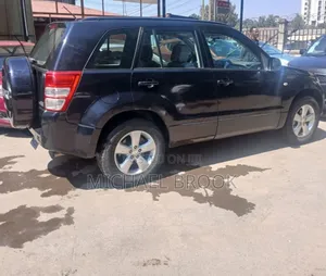 Suzuki Grand Vitara 2011 Black