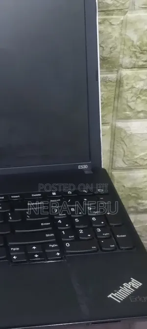 Laptop Lenovo ThinkPad Edge E530 4GB Intel Core 3 HDD 320GB