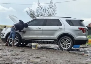 Ford Explorer Limited 4dr SUV AWD (3.5L 6cyl 6A) 2016 Silver