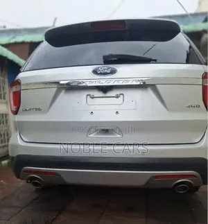 Ford Explorer Limited 4dr SUV AWD (3.5L 6cyl 6A) 2016 Silver