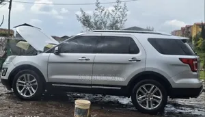 Ford Explorer Limited 4dr SUV AWD (3.5L 6cyl 6A) 2016 Silver