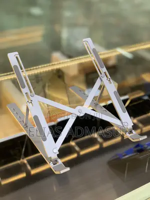 Portable and Foldable Pc and Laptop Stand