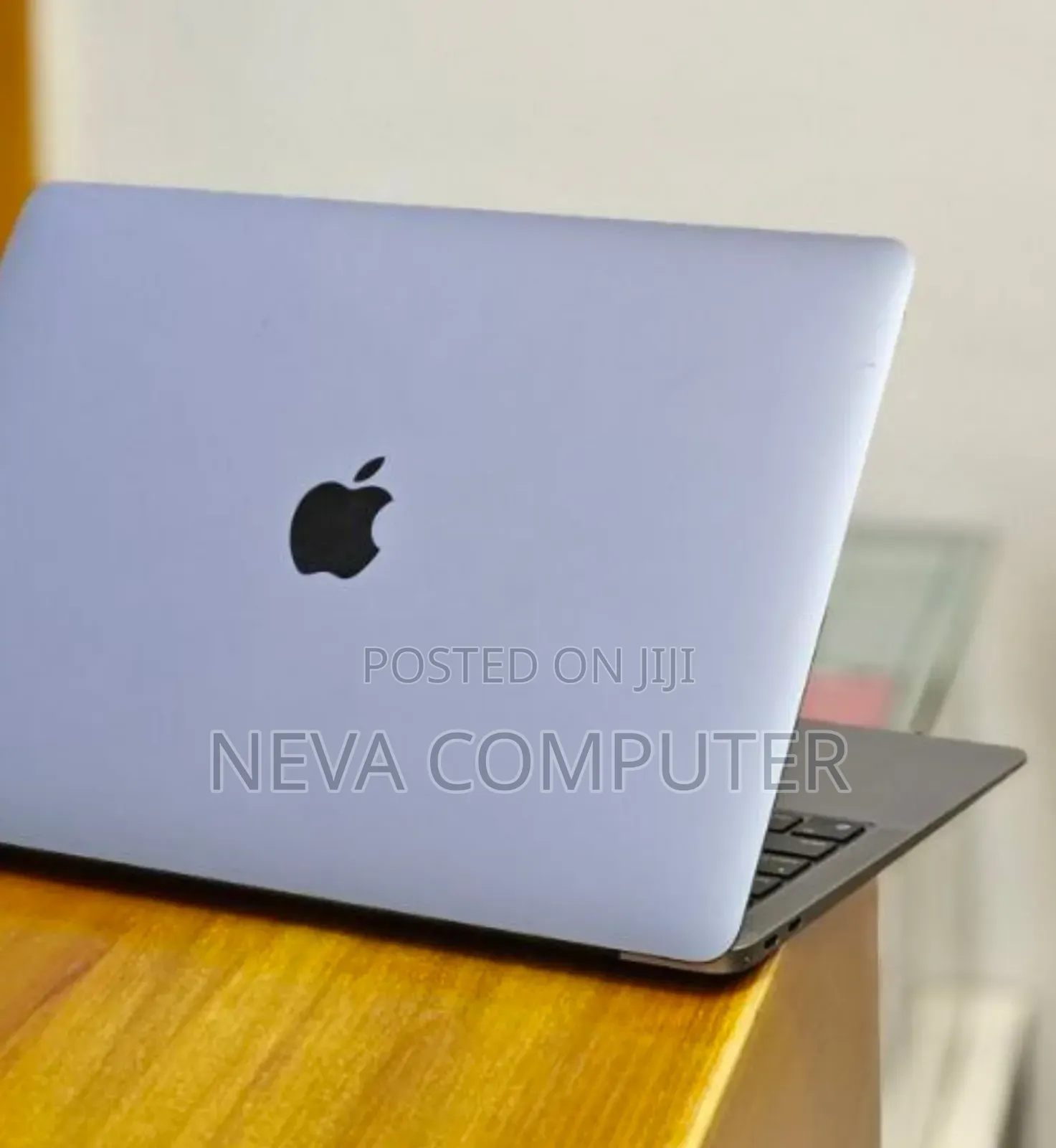 New Laptop Apple MacBook Air 2020 M1 8GB Apple M1 SSD 256GB