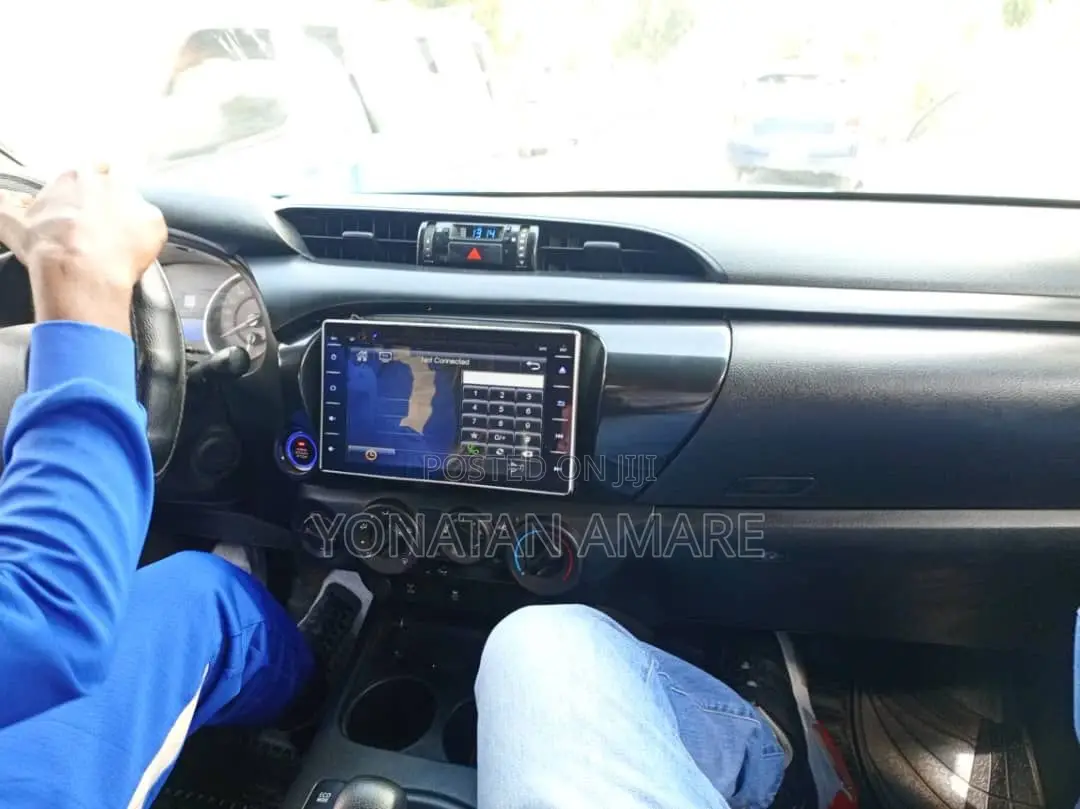 Toyota Hilux 2020 Gray