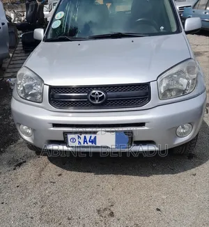Toyota RAV4 1.8 2005 Silver