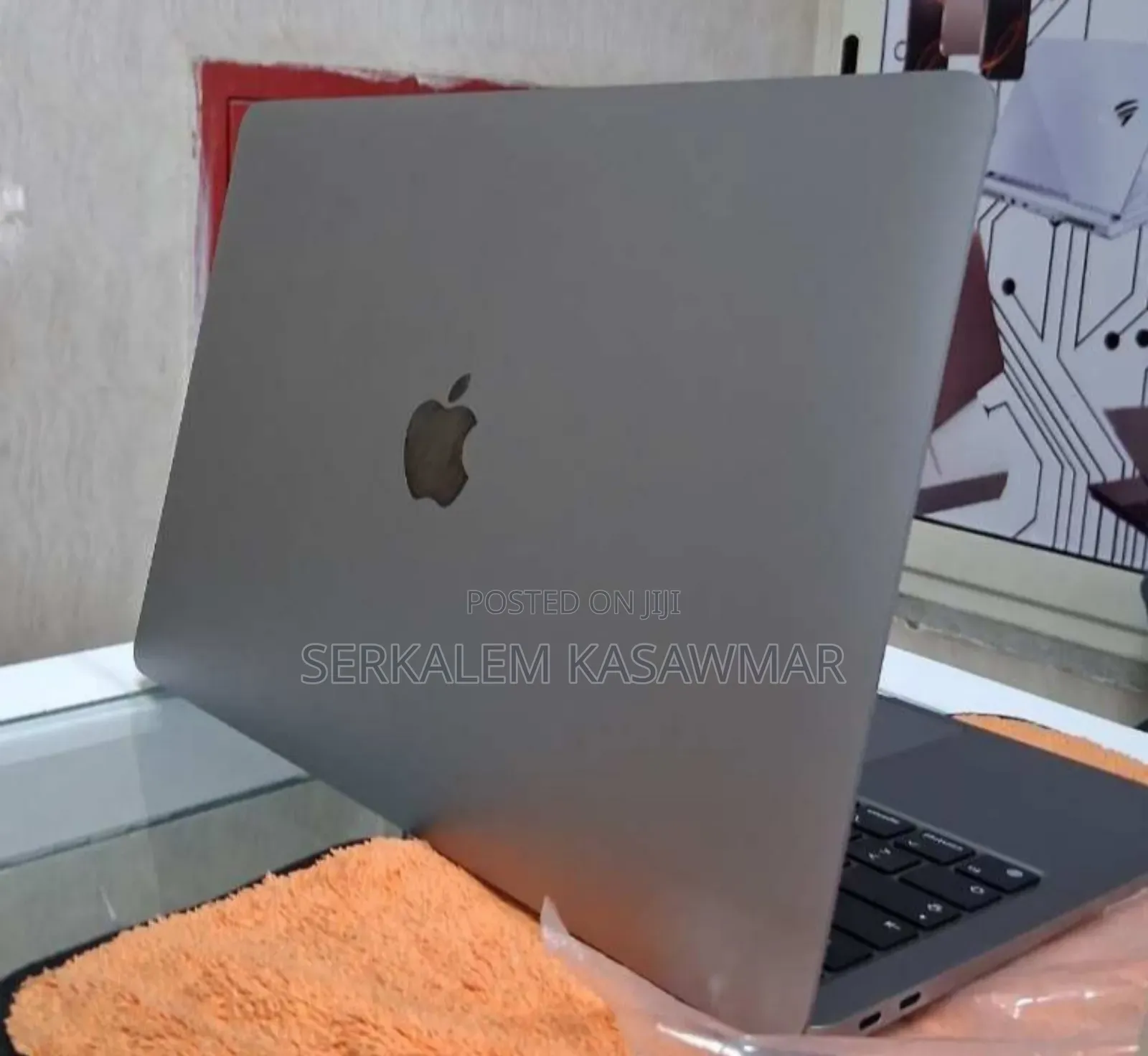 New Laptop Apple MacBook Air 2020 M1 8GB Apple M1 SSD 256GB