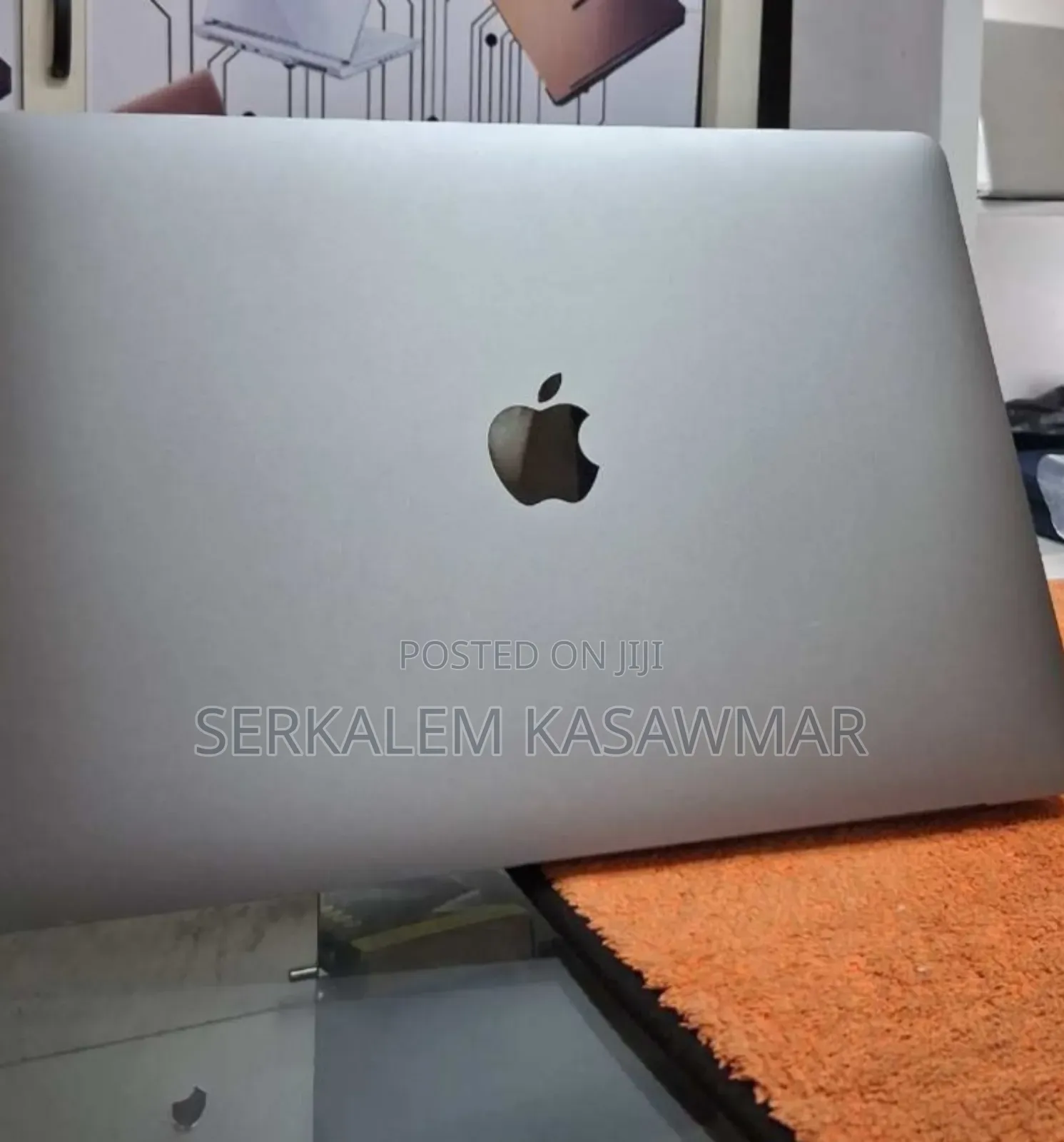 New Laptop Apple MacBook Air 2020 M1 8GB Apple M1 SSD 256GB