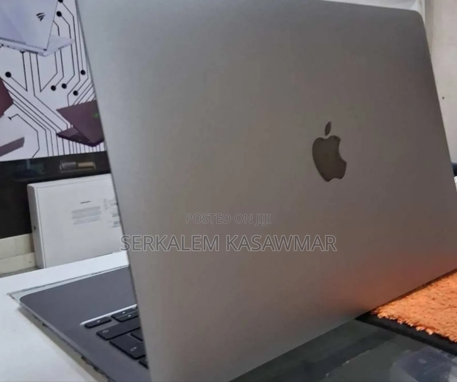New Laptop Apple MacBook Air 2020 M1 8GB Apple M1 SSD 256GB