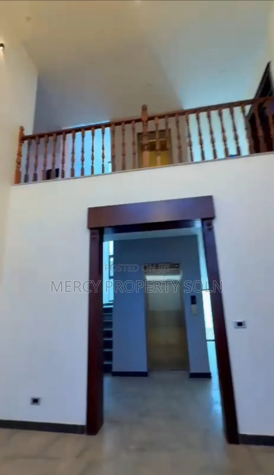 Furnished 8bdrm House in Bole for sale