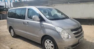 Hyundai Starex 2015 Silver