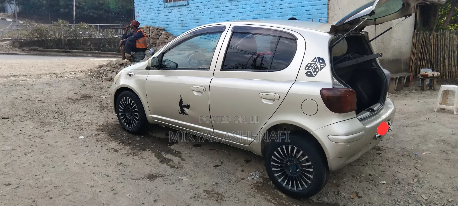 Toyota Vitz 1.0 FWD 3dr 2002 Gold