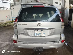 Toyota Land Cruiser Prado 3.0 D-4D 5dr 2009 Silver