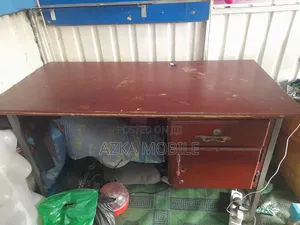 Table (ጠረጴዛ)